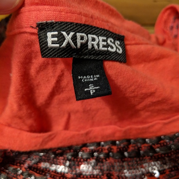 EXPRESS Beaded Coral Tank - Picture 3 of 3